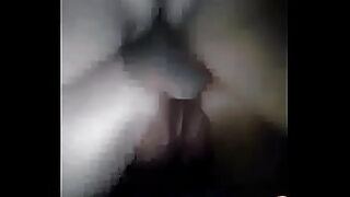 1080p un ouvrier costaud sest fait prendre en train de se branler dans un escalier