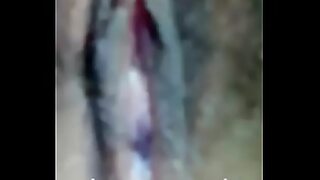 ass shaking up close to the camera