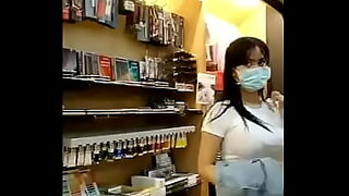 awek tudung kelate main dalam semak