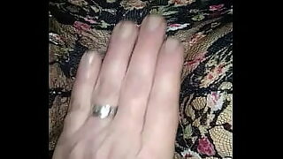 comparito1 morena bie puta me deja jugar con su cono 5