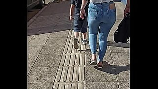 1080p un ouvrier costaud sest fait prendre en train de se branler dans un escalier