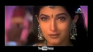 afreen khan change clothe