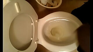 asians pissing