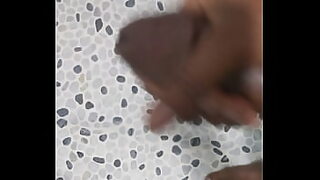 aunty bathing hidden cam