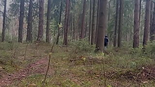 1080p un ouvrier costaud sest fait prendre en train de se branler dans un escalier