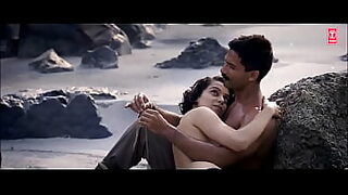 kangana ranaut hot scene