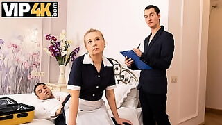 18 year boy having sex with mom