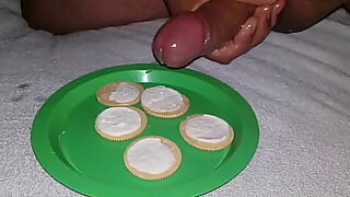18 year old breaks the seal of the pussy with her step brothers big