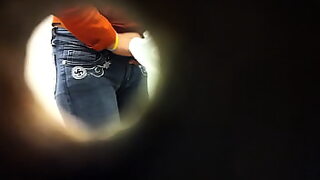 espiada rasurandose