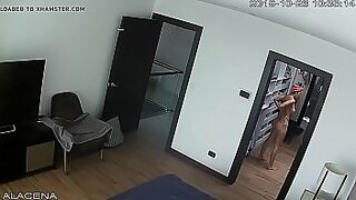 aunty changing hidden cam