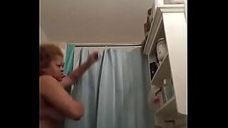1 girl 4 boys at a time 1 in moutn 2 in vagina 1 in 2 hole