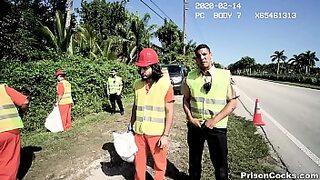 2 guardias de prison descubren secreto revesion