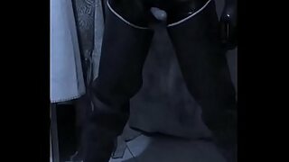 1080p un ouvrier costaud sest fait prendre en train de se branler dans un escalier