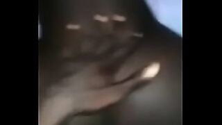 1080p un ouvrier costaud sest fait prendre en train de se branler dans un escalier