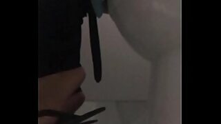 aliyah kurnia tkw indonesia viral tiktok sange di wc di ubek%c2%b2 2 jari