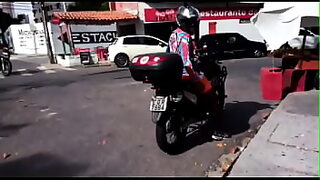 2guardias de prision descubren sescretos rebision escana de la pelicula 2022