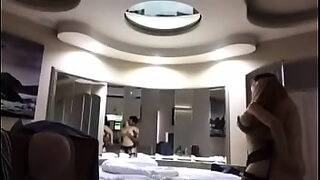 10mujeres 1 hombre