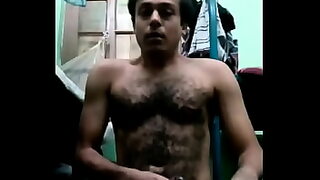 18 years girl fucked hard in first debut