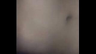 a su hermana dormida y se la folla