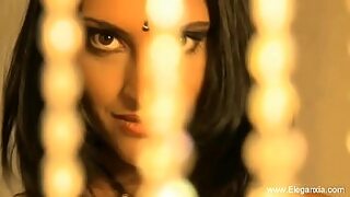18 year old guy fucks big tits hot indian milf niksindian