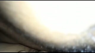 1080p un ouvrier costaud sest fait prendre en train de se branler dans un escalier