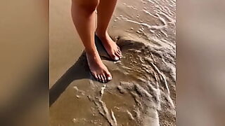 18 year old showing you how to cum just by using your hands