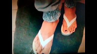 alexis toe