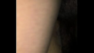 amigo dejo a su novia caliente y sola conmigo asi que nos pusimos a coger a sus espaldas siguenos en