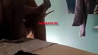 1080p un ouvrier costaud sest fait prendre en train de se branler dans un escalier