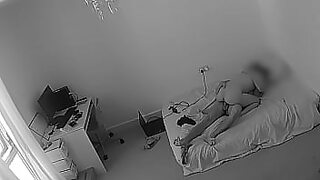 18 year old showing you how to cum just by using your hands