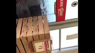 18 year old breaks the seal of the pussy with her step brothers big