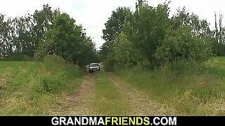 2men having sex with a women at the same time