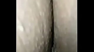 1080p un ouvrier costaud sest fait prendre en train de se branler dans un escalier