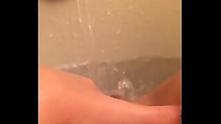 dani danels squarting