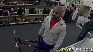 1 guy 2 lesbians