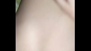 18 year old girl show boobs