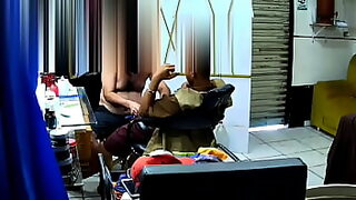 aponesa chupando rola