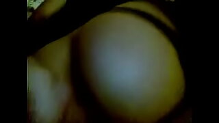 1080p un ouvrier costaud sest fait prendre en train de se branler dans un escalier
