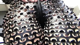 crotchless