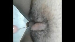 comparito1 le hago tomarse mi pis y ella bien sumisa 7