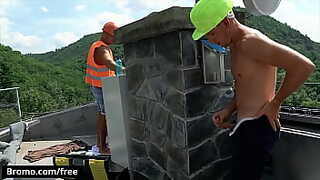 18 year old na lalaki hinalikan at titirahin ang maputing tiyahin
