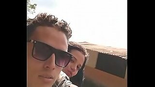 4 mujeres en carro