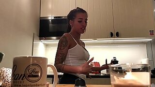 18 year old showing you how to cum just by using your hands