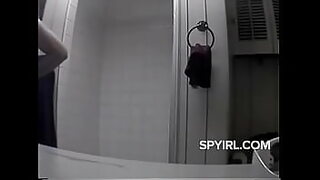 aunty bath spy cam