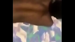 avec une chatte de femme et de grosses bites