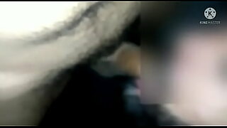 1080p un ouvrier costaud sest fait prendre en train de se branler dans un escalier