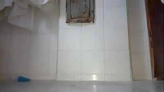 aunty changing hidden cam