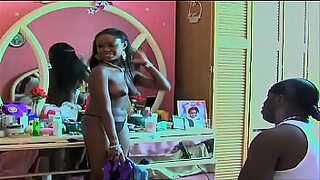 brother walks in on naked sister