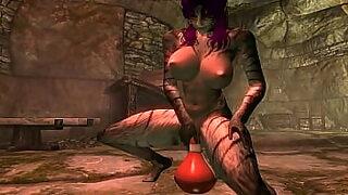 aunty pee spy