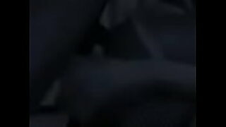 1080p un ouvrier costaud sest fait prendre en train de se branler dans un escalier
